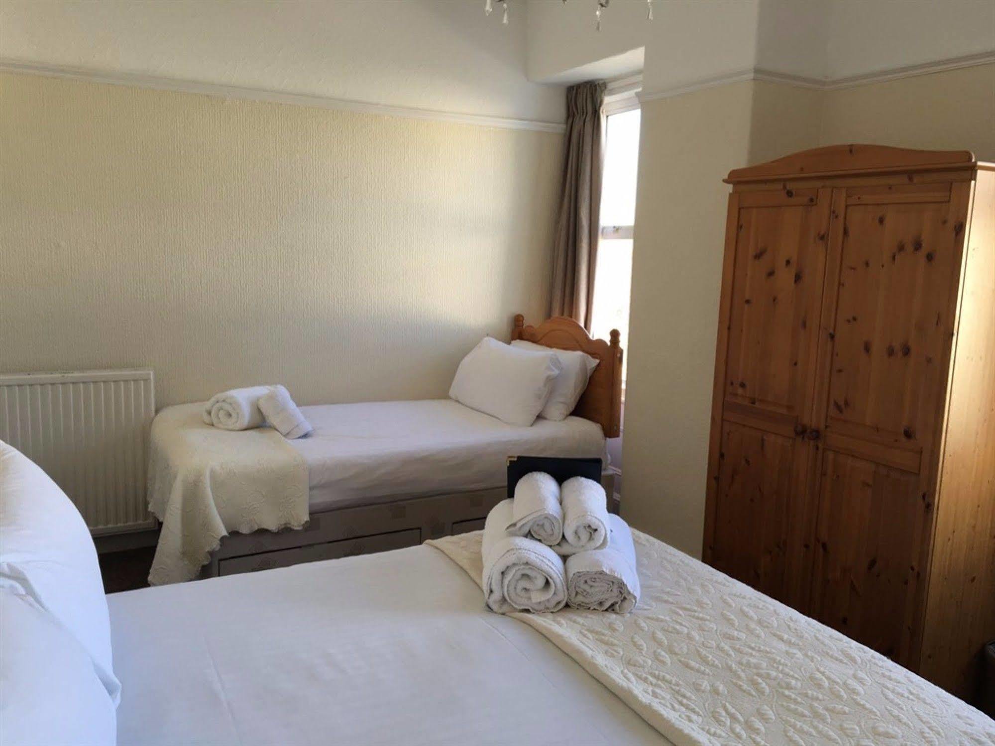 The Wylfa Hotel Abersoch Buitenkant foto
